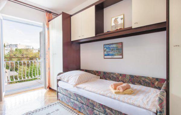 Apartments Mm Подстрана Екстер'єр фото