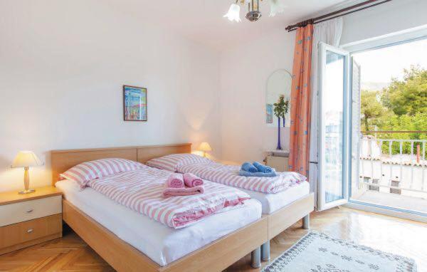 Apartments Mm Подстрана Екстер'єр фото
