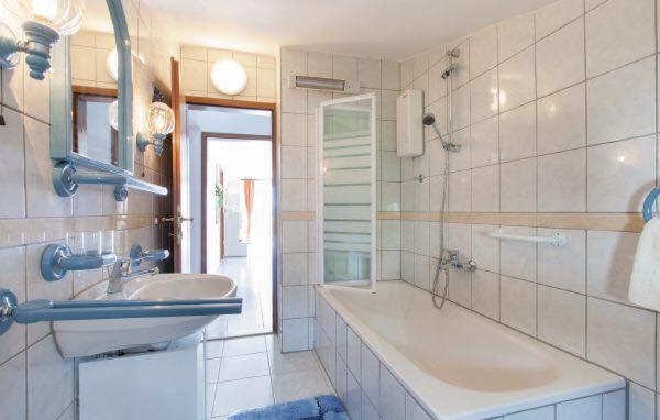 Apartments Mm Подстрана Екстер'єр фото