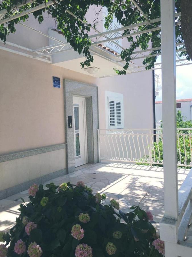 Apartments Mm Подстрана Екстер'єр фото