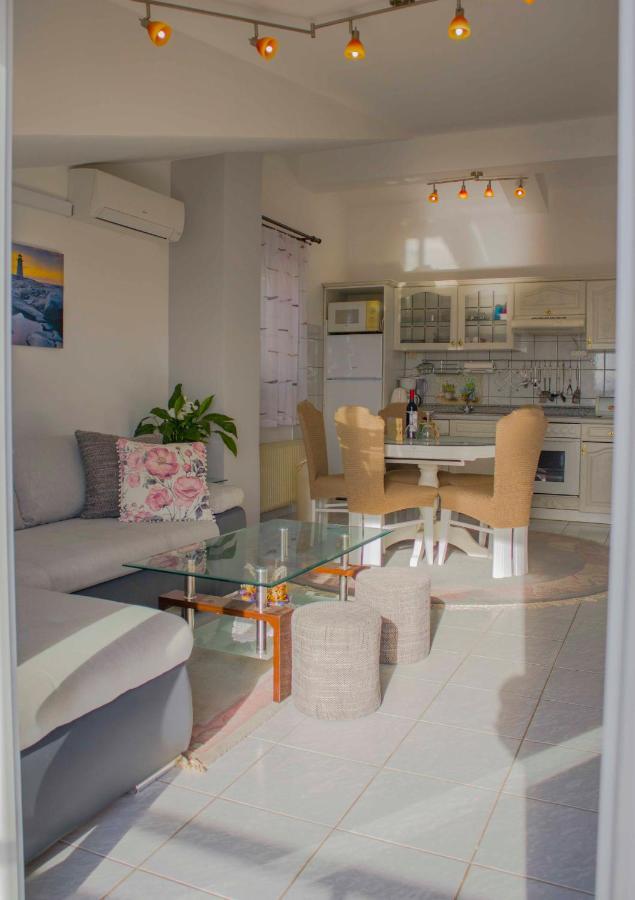 Apartments Mm Подстрана Екстер'єр фото