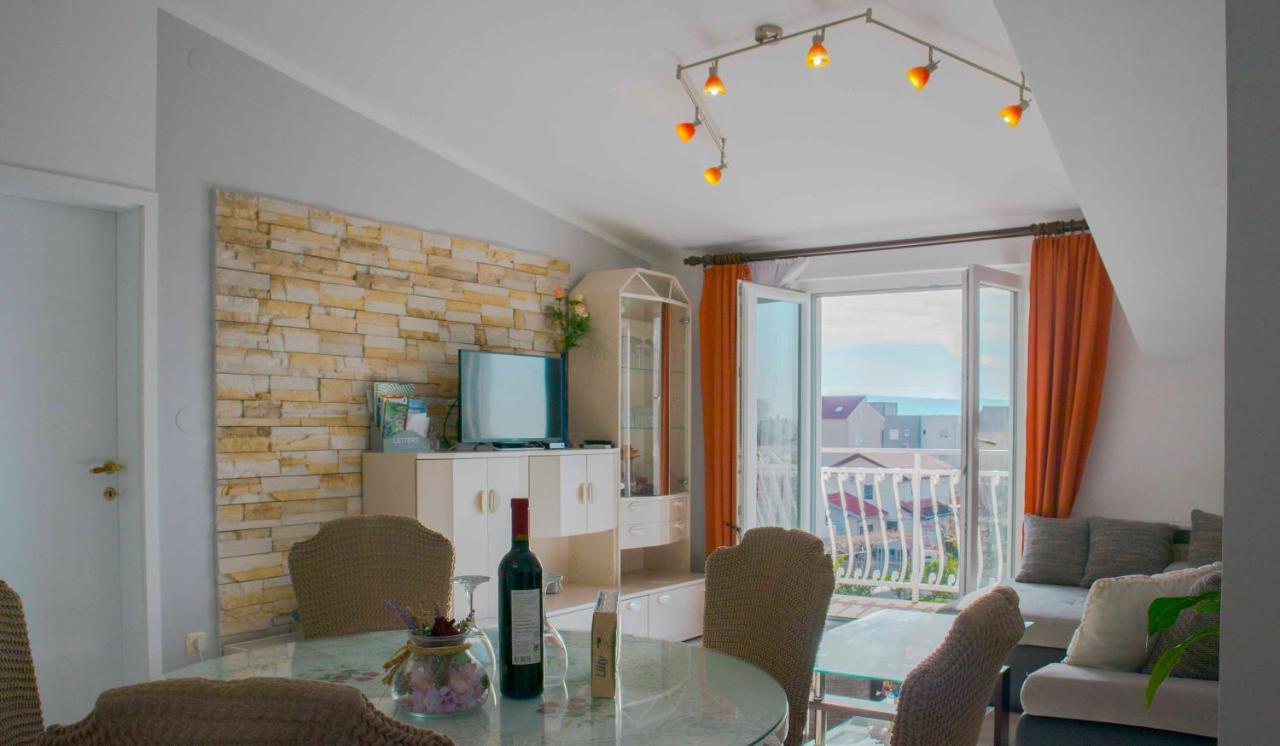 Apartments Mm Подстрана Екстер'єр фото