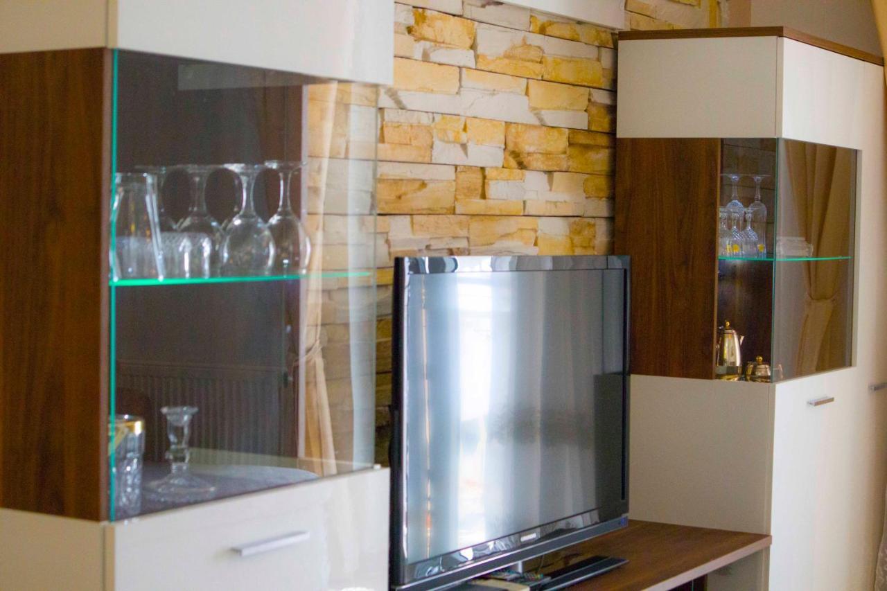 Apartments Mm Подстрана Екстер'єр фото